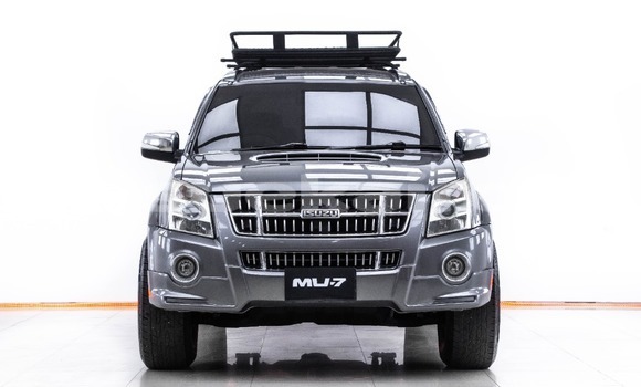 Buy Used Isuzu MU-7 Other Car in Bangkok in Bangkok Buy Used Isuzu MU-7 Other Car in Bangkok in Bangkok