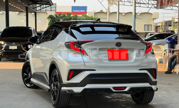 Buy Used Toyota C-HR White Car in Bangkok in Bangkok Buy Used Toyota C-HR White Car in Bangkok in Bangkok