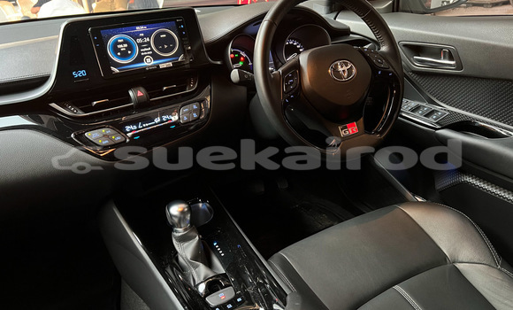 Buy Used Toyota C-HR White Car in Bangkok in Bangkok Buy Used Toyota C-HR White Car in Bangkok in Bangkok