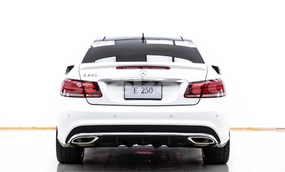 ซื้อ รถมือสอง Mercedes-Benz E-Classe ขาว รถยนต์ ใน %{เมือง} ใน กรุงเทพมหานคร ซื้อ รถมือสอง Mercedes-Benz E-Classe ขาว รถยนต์ ใน %{เมือง} ใน กรุงเทพมหานคร