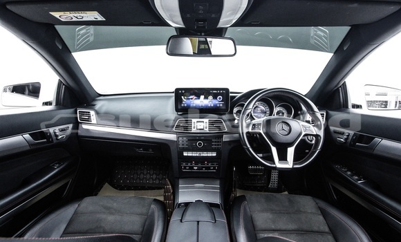 ซื้อ รถมือสอง Mercedes-Benz E-Classe ขาว รถยนต์ ใน %{เมือง} ใน กรุงเทพมหานคร ซื้อ รถมือสอง Mercedes-Benz E-Classe ขาว รถยนต์ ใน %{เมือง} ใน กรุงเทพมหานคร