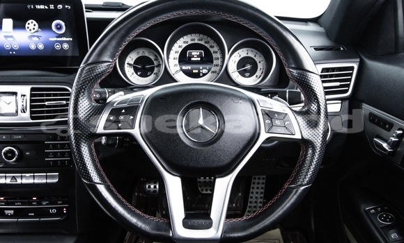 ซื้อ รถมือสอง Mercedes-Benz E-Classe ขาว รถยนต์ ใน %{เมือง} ใน กรุงเทพมหานคร ซื้อ รถมือสอง Mercedes-Benz E-Classe ขาว รถยนต์ ใน %{เมือง} ใน กรุงเทพมหานคร