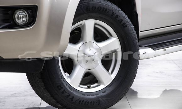 Buy Used Isuzu D-Max Brown Car in Bangkok in Bangkok Buy Used Isuzu D-Max Brown Car in Bangkok in Bangkok