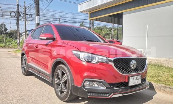 ซื้อ รถมือสอง MG ZS สีแดง รถยนต์ ใน %{เมือง} ใน สุราษฎร์ธานี ซื้อ รถมือสอง MG ZS สีแดง รถยนต์ ใน %{เมือง} ใน สุราษฎร์ธานี