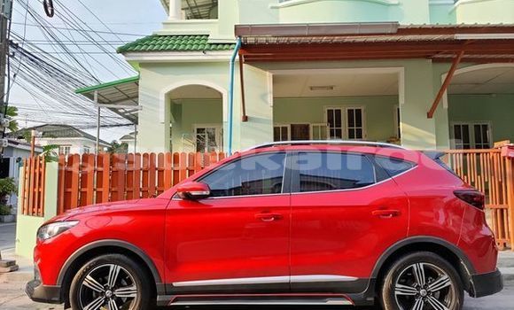 ซื้อ รถมือสอง MG ZS สีแดง รถยนต์ ใน %{เมือง} ใน สุราษฎร์ธานี ซื้อ รถมือสอง MG ZS สีแดง รถยนต์ ใน %{เมือง} ใน สุราษฎร์ธานี