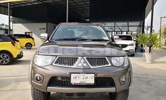 ซื้อ รถมือสอง Mitsubishi Triton สีน้ำตาล รถยนต์ ใน %{เมือง} ใน สุราษฎร์ธานี ซื้อ รถมือสอง Mitsubishi Triton สีน้ำตาล รถยนต์ ใน %{เมือง} ใน สุราษฎร์ธานี