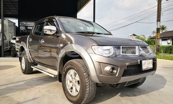 ซื้อ รถมือสอง Mitsubishi Triton สีน้ำตาล รถยนต์ ใน %{เมือง} ใน สุราษฎร์ธานี ซื้อ รถมือสอง Mitsubishi Triton สีน้ำตาล รถยนต์ ใน %{เมือง} ใน สุราษฎร์ธานี