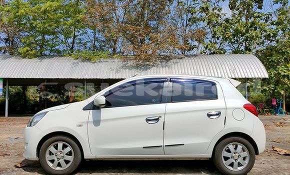 ซื้อ รถมือสอง Mitsubishi Mirage ขาว รถยนต์ ใน %{เมือง} ใน สุราษฎร์ธานี ซื้อ รถมือสอง Mitsubishi Mirage ขาว รถยนต์ ใน %{เมือง} ใน สุราษฎร์ธานี