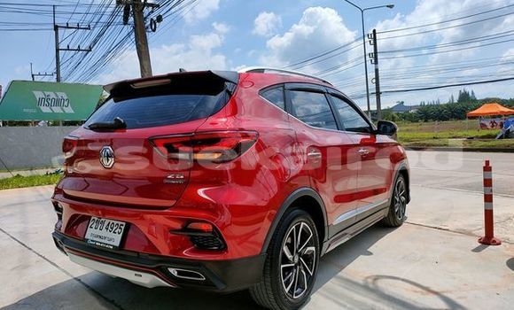 ซื้อ รถมือสอง MG ZS สีแดง รถยนต์ ใน %{เมือง} ใน สุราษฎร์ธานี ซื้อ รถมือสอง MG ZS สีแดง รถยนต์ ใน %{เมือง} ใน สุราษฎร์ธานี