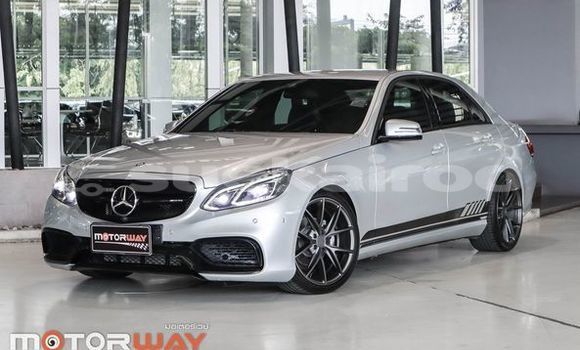 Buy Used Mercedes-Benz E200 White Car in Bangkok in Bangkok