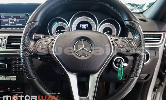 Buy Used Mercedes-Benz E200 White Car in Bangkok in Bangkok Buy Used Mercedes-Benz E200 White Car in Bangkok in Bangkok