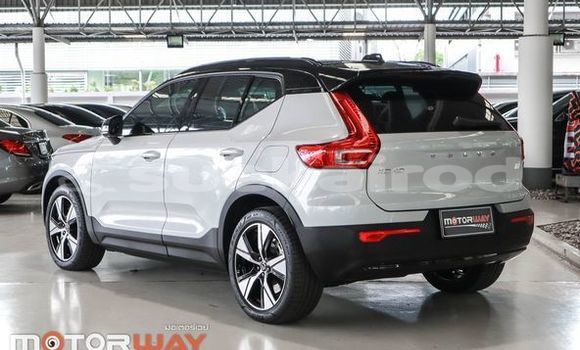 Buy Used Volvo XC40 White Car in Bangkok in Bangkok Buy Used Volvo XC40 White Car in Bangkok in Bangkok