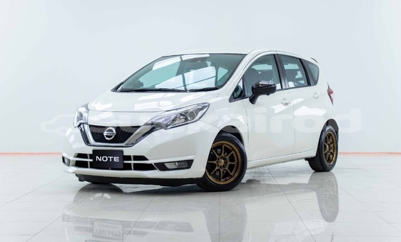 ซื้อ รถมือสอง Nissan Note ขาว รถยนต์ ใน %{เมือง} ใน กรุงเทพมหานคร