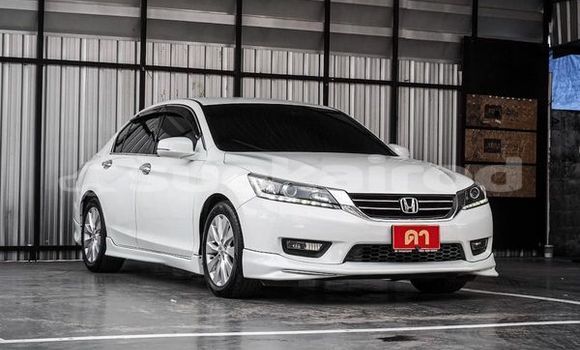 Buy Used Honda Accord White Car in Bangkok in Bangkok Buy Used Honda Accord White Car in Bangkok in Bangkok