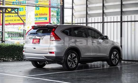 ซื้อ รถมือสอง Honda CR-V เงิน รถยนต์ ใน %{เมือง} ใน กรุงเทพมหานคร ซื้อ รถมือสอง Honda CR-V เงิน รถยนต์ ใน %{เมือง} ใน กรุงเทพมหานคร