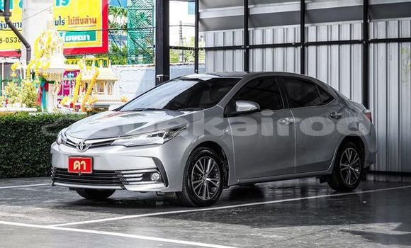 ซื้อ รถมือสอง Toyota Altis เงิน รถยนต์ ใน %{เมือง} ใน กรุงเทพมหานคร