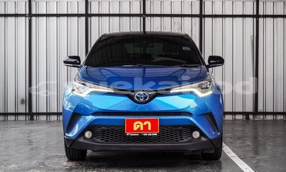 ซื้อ รถมือสอง Toyota C-HR สีน้ำเงิน รถยนต์ ใน %{เมือง} ใน กรุงเทพมหานคร ซื้อ รถมือสอง Toyota C-HR สีน้ำเงิน รถยนต์ ใน %{เมือง} ใน กรุงเทพมหานคร