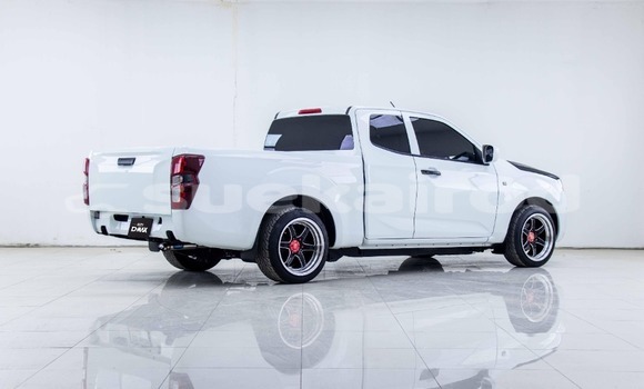 ซื้อ รถมือสอง Isuzu D-Max ขาว รถยนต์ ใน %{เมือง} ใน กรุงเทพมหานคร ซื้อ รถมือสอง Isuzu D-Max ขาว รถยนต์ ใน %{เมือง} ใน กรุงเทพมหานคร