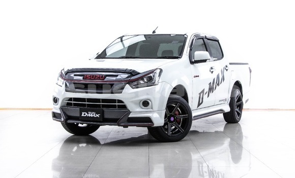 ซื้อ รถมือสอง Isuzu D-Max ขาว รถยนต์ ใน %{เมือง} ใน กรุงเทพมหานคร