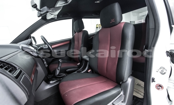 Buy Used Isuzu D-Max White Car in Bangkok in Bangkok Buy Used Isuzu D-Max White Car in Bangkok in Bangkok