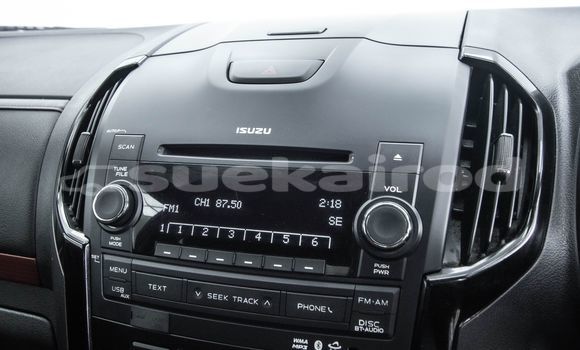 Buy Used Isuzu D-Max White Car in Bangkok in Bangkok Buy Used Isuzu D-Max White Car in Bangkok in Bangkok