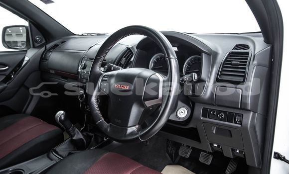 Buy Used Isuzu D-Max White Car in Bangkok in Bangkok Buy Used Isuzu D-Max White Car in Bangkok in Bangkok