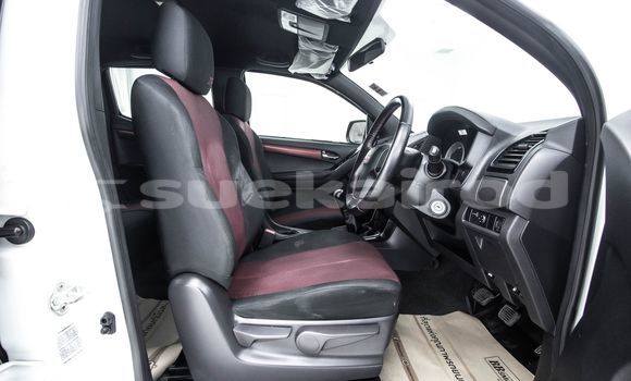 Buy Used Isuzu D-Max White Car in Bangkok in Bangkok Buy Used Isuzu D-Max White Car in Bangkok in Bangkok