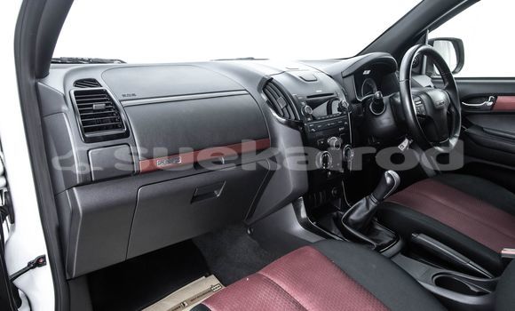 Buy Used Isuzu D-Max White Car in Bangkok in Bangkok Buy Used Isuzu D-Max White Car in Bangkok in Bangkok