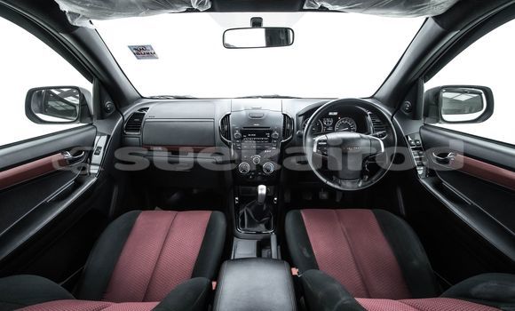 Buy Used Isuzu D-Max White Car in Bangkok in Bangkok Buy Used Isuzu D-Max White Car in Bangkok in Bangkok