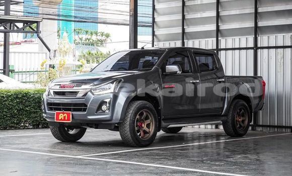 Buy Used Isuzu D-Max Silver Car in Bangkok in Bangkok