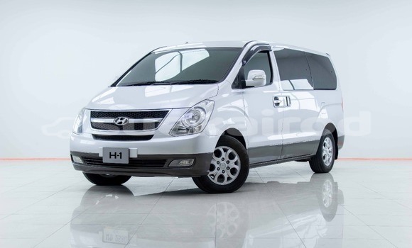 ซื้อ รถมือสอง Hyundai H1 อื่น ๆ รถยนต์ ใน %{เมือง} ใน กรุงเทพมหานคร