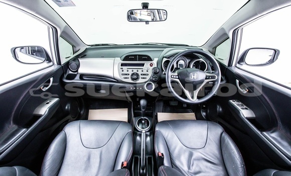 Buy Used Honda Jazz White Car in Bangkok in Bangkok Buy Used Honda Jazz White Car in Bangkok in Bangkok