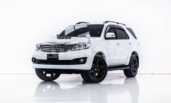 ซื้อ รถมือสอง Toyota Fortuner ขาว รถยนต์ ใน %{เมือง} ใน กรุงเทพมหานคร ซื้อ รถมือสอง Toyota Fortuner ขาว รถยนต์ ใน %{เมือง} ใน กรุงเทพมหานคร