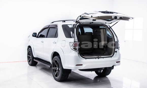 ซื้อ รถมือสอง Toyota Fortuner ขาว รถยนต์ ใน %{เมือง} ใน กรุงเทพมหานคร ซื้อ รถมือสอง Toyota Fortuner ขาว รถยนต์ ใน %{เมือง} ใน กรุงเทพมหานคร