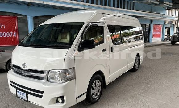 ซื้อ รถมือสอง Toyota Commuter ขาว รถยนต์ ใน %{เมือง} ใน พระนครศรีอยุธยา ซื้อ รถมือสอง Toyota Commuter ขาว รถยนต์ ใน %{เมือง} ใน พระนครศรีอยุธยา