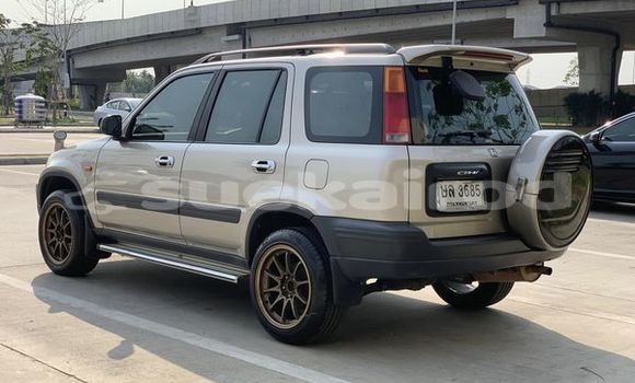 ซื้อ รถมือสอง Honda CR-V เงิน รถยนต์ ใน %{เมือง} ใน กรุงเทพมหานคร ซื้อ รถมือสอง Honda CR-V เงิน รถยนต์ ใน %{เมือง} ใน กรุงเทพมหานคร