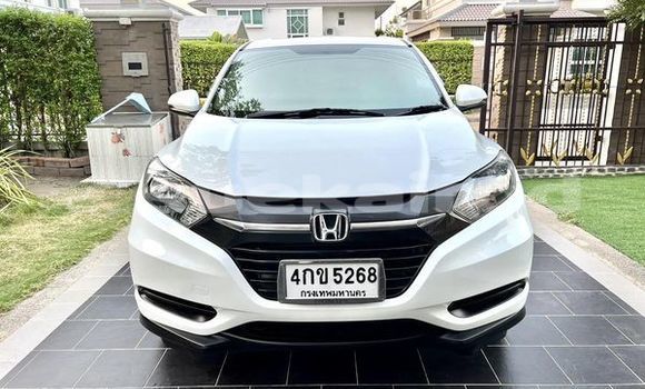 ซื้อ รถมือสอง Honda HR-V ขาว รถยนต์ ใน %{เมือง} ใน กรุงเทพมหานคร ซื้อ รถมือสอง Honda HR-V ขาว รถยนต์ ใน %{เมือง} ใน กรุงเทพมหานคร