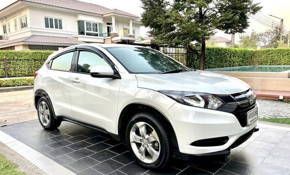 ซื้อ รถมือสอง Honda HR-V ขาว รถยนต์ ใน %{เมือง} ใน กรุงเทพมหานคร ซื้อ รถมือสอง Honda HR-V ขาว รถยนต์ ใน %{เมือง} ใน กรุงเทพมหานคร