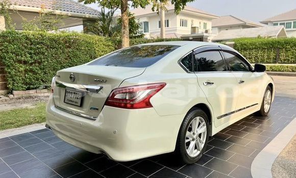 ซื้อ รถมือสอง Nissan Teana ขาว รถยนต์ ใน %{เมือง} ใน กรุงเทพมหานคร ซื้อ รถมือสอง Nissan Teana ขาว รถยนต์ ใน %{เมือง} ใน กรุงเทพมหานคร