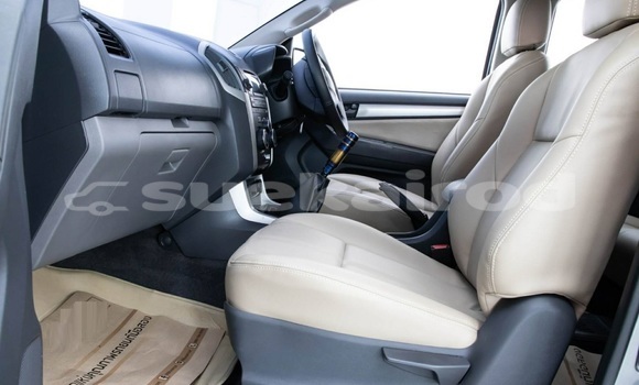 Buy Used Chevrolet Colorado Other Car in Bangkok in Bangkok Buy Used Chevrolet Colorado Other Car in Bangkok in Bangkok