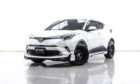 Buy Used Toyota C-HR White Car in Bangkok in Bangkok
