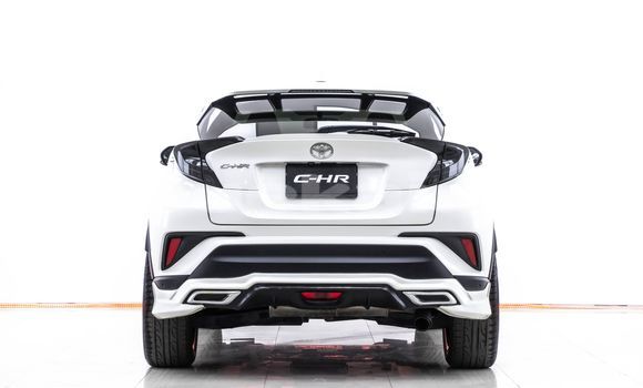 ซื้อ รถมือสอง Toyota C-HR ขาว รถยนต์ ใน %{เมือง} ใน กรุงเทพมหานคร ซื้อ รถมือสอง Toyota C-HR ขาว รถยนต์ ใน %{เมือง} ใน กรุงเทพมหานคร