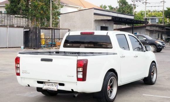 Buy Used Isuzu D-Max White Car in Bangkok in Bangkok Buy Used Isuzu D-Max White Car in Bangkok in Bangkok