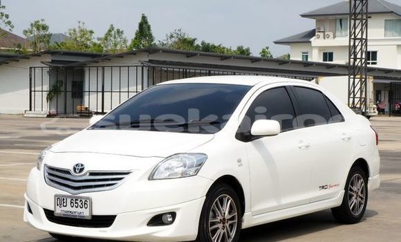 ซื้อ รถมือสอง Toyota Vios ขาว รถยนต์ ใน %{เมือง} ใน กรุงเทพมหานคร