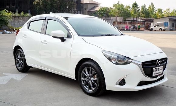 ซื้อ รถมือสอง Mazda Mazda 2 ขาว รถยนต์ ใน %{เมือง} ใน กรุงเทพมหานคร ซื้อ รถมือสอง Mazda Mazda 2 ขาว รถยนต์ ใน %{เมือง} ใน กรุงเทพมหานคร