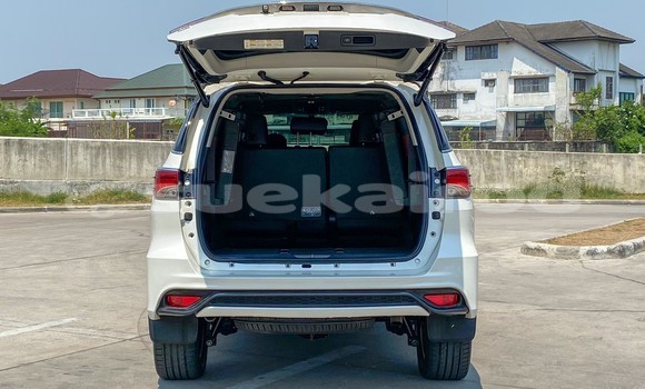 ซื้อ รถมือสอง Toyota Fortuner ขาว รถยนต์ ใน %{เมือง} ใน กรุงเทพมหานคร ซื้อ รถมือสอง Toyota Fortuner ขาว รถยนต์ ใน %{เมือง} ใน กรุงเทพมหานคร