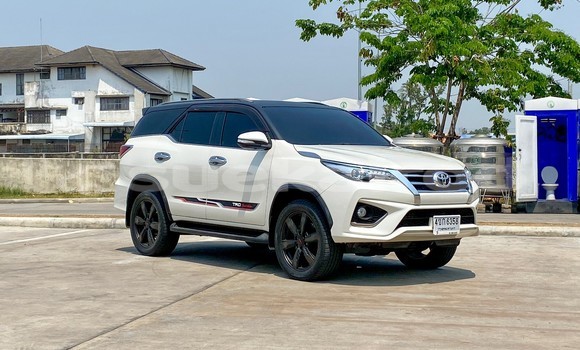 ซื้อ รถมือสอง Toyota Fortuner ขาว รถยนต์ ใน %{เมือง} ใน กรุงเทพมหานคร ซื้อ รถมือสอง Toyota Fortuner ขาว รถยนต์ ใน %{เมือง} ใน กรุงเทพมหานคร