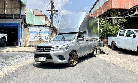 Buy Used Toyota Hiluxe Revo Silver Car in Bangkok in Bangkok