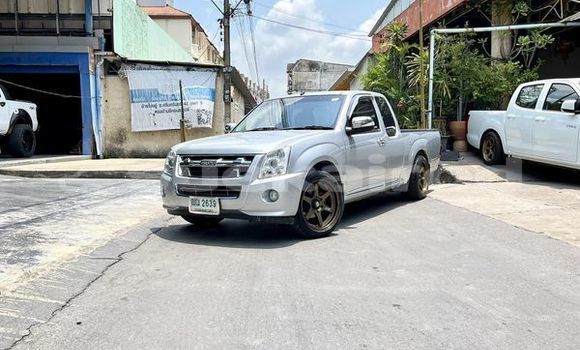 Buy Used Isuzu D-Max Silver Car in Bangkok in Bangkok