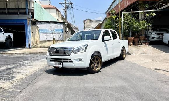Buy Used Isuzu D-Max White Car in Bangkok in Bangkok Buy Used Isuzu D-Max White Car in Bangkok in Bangkok